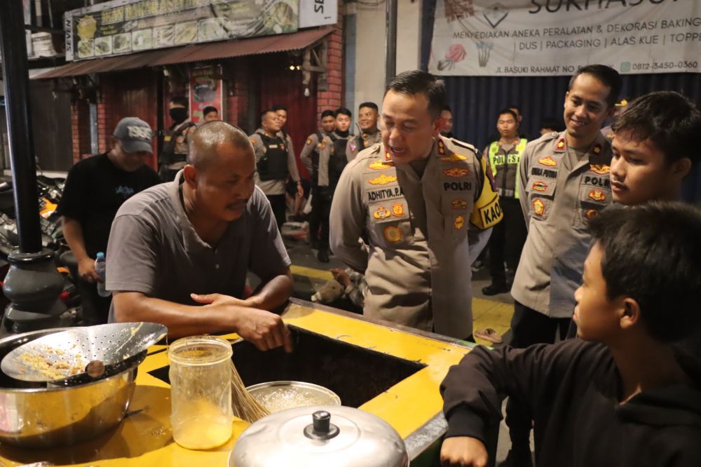 Kapolres Gresik AKBP Adhitya Panji Anom