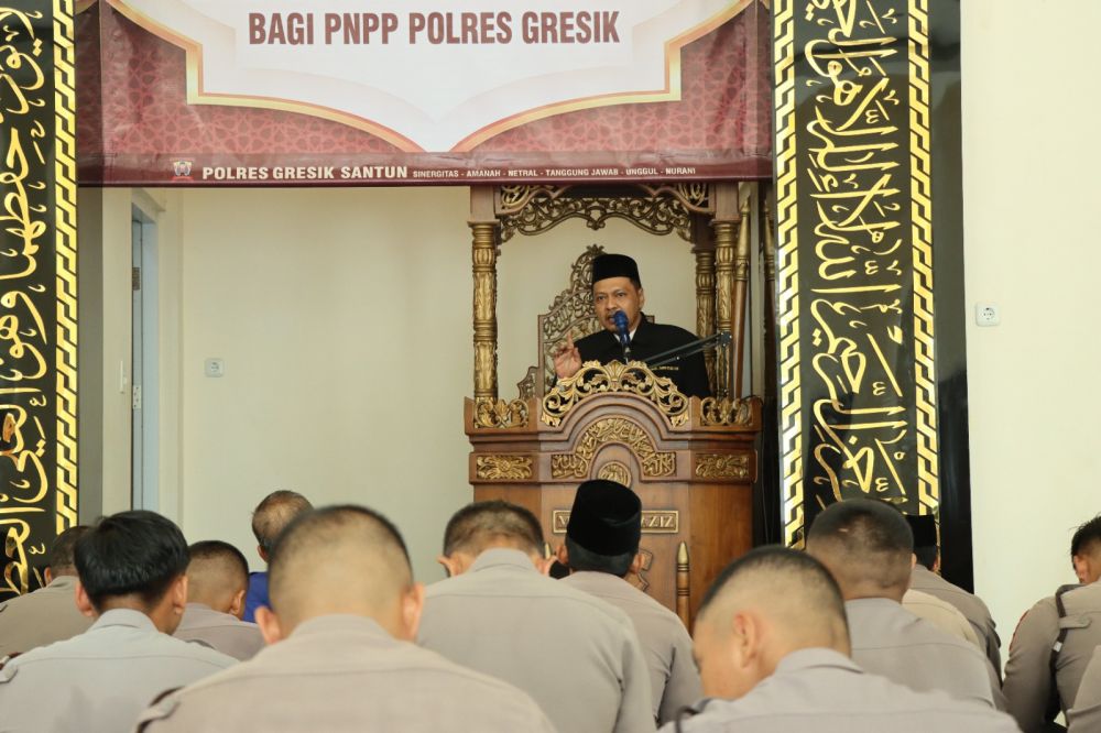 Polres Gresik gelar binrohtal, tingkatkan karakter dan moralitas