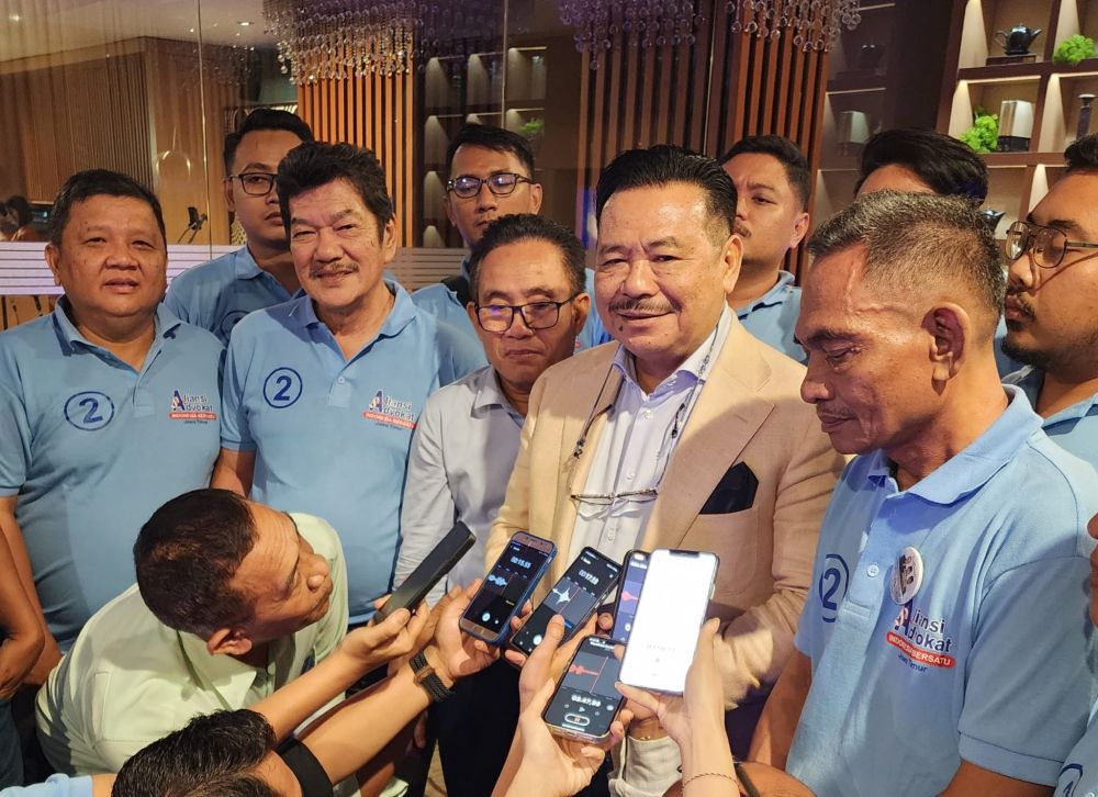 AAIB Kecewa, Ratusan Baliho Prabowo-Gibran Dicopot