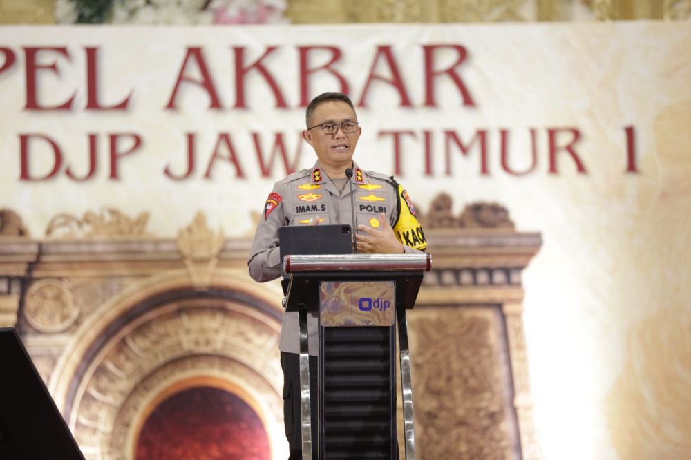 Kapolda Jatim Irjen Pol Drs. Imam Sugianto