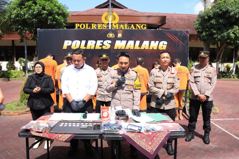 Wakapolres Malang Kompol Imam Mustolih ungkap kasus Narkoba