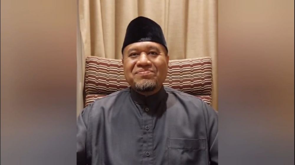 Pimpinan Ponpes Al Ishlah KH. Thoha Ma'shum Dadapan Grujugan Bondowoso