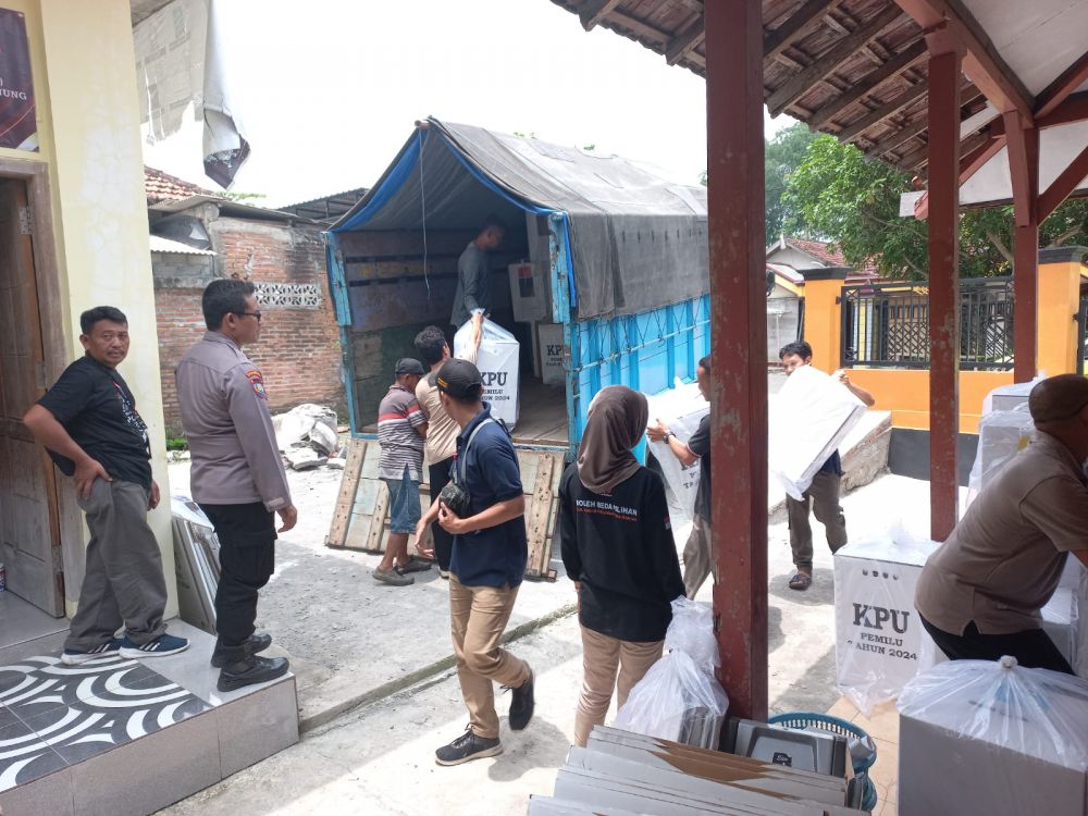 Polres Tulungagung kawal kotak surat suara pemilu