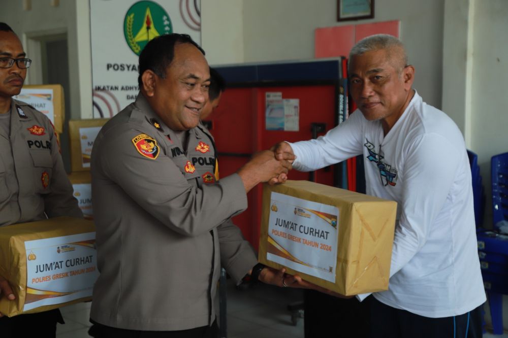 Polres Gresik saat gelar Jum'at Curhat