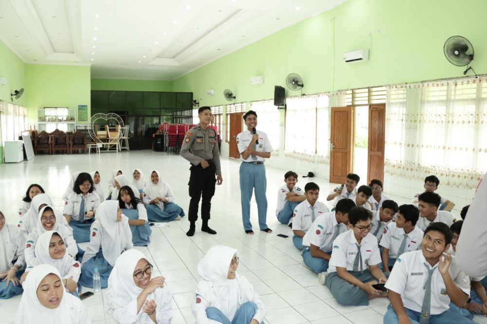 Polres Gresik lakukan sosialisasi ke sekolah terkait penerimaan anggota Polri