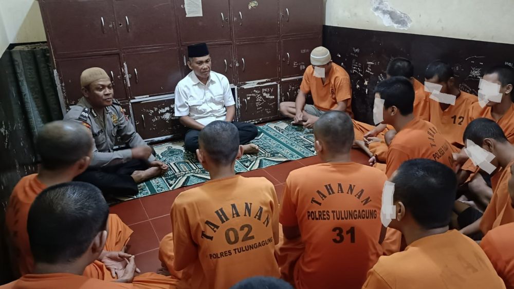 Satbinmas Polres Tulungagung sosialisasi ke tahanan tingkatkan keimanan