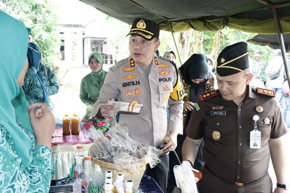 Kapolres Gresik AKBP Adhitya Panji Anom 