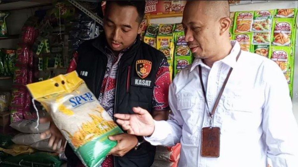 Kasatreskrim Polres Tulungagung AKP Mohammad Nur sidak Pasar Tradisional