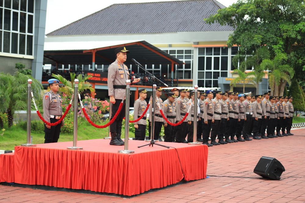 Kapolres Gresik Pimpin Upacara Hari Kesadaran Nasional