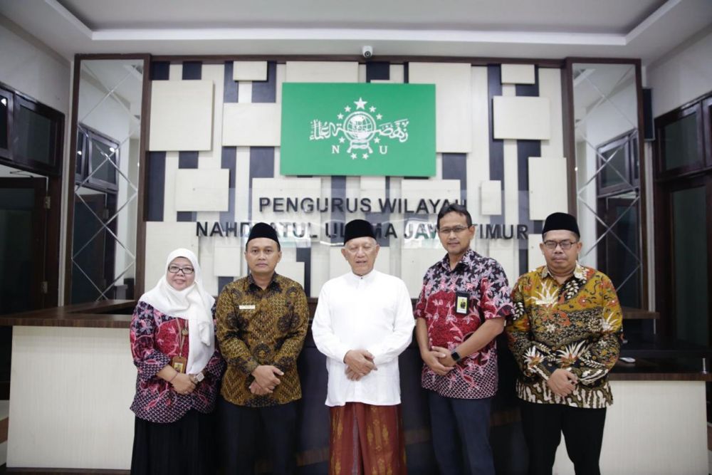 Ketua PWNU Jatim KH. Abdul Hakim Mahfudz ajak masyarakat lapor SPT tahunan via online