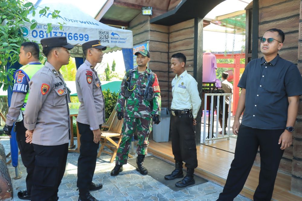 Polres Bondowoso patroli tempat wisata 