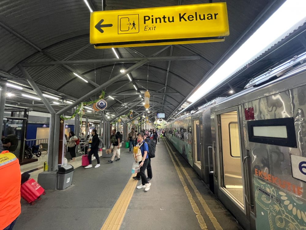 Pelanggan Daop 8 Surabaya di arus balik lebaran lebih banyak yang datang