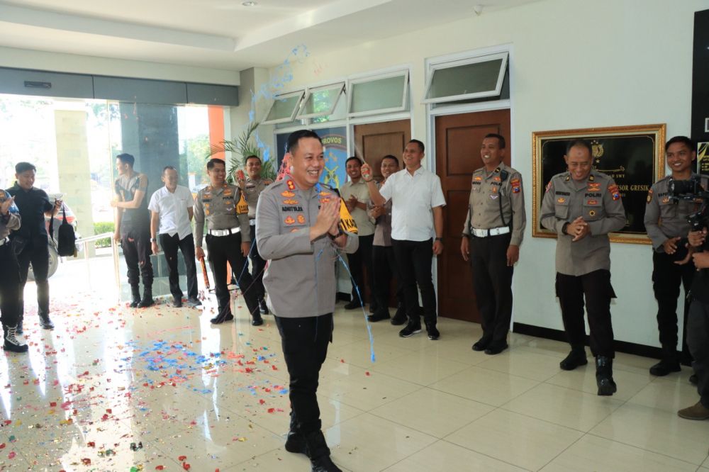 Kapolres Gresik AKBP Adhitya Panji Anom