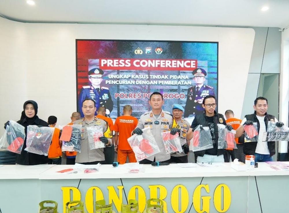Kapolres Ponorogo AKBP Anton Prasetyo ungkap kasus Curat