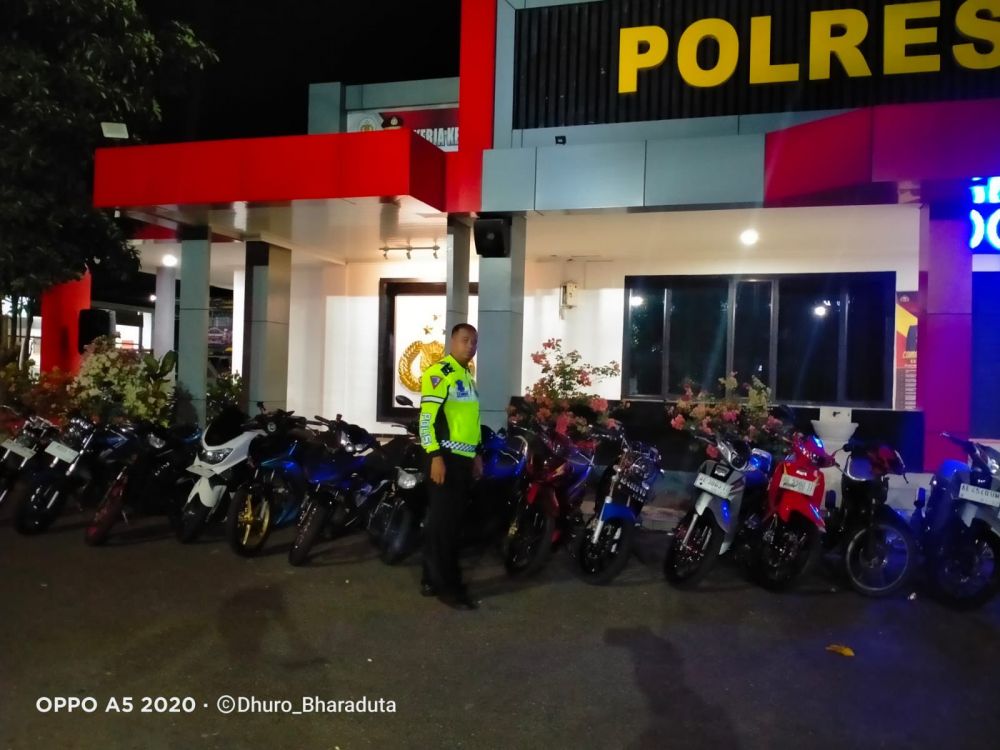 Satlantas Polres Ponorogo amankan motor motor untuk Bali