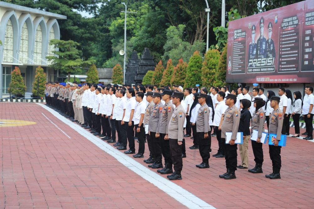 Polres Gresik gelar apel pagi 