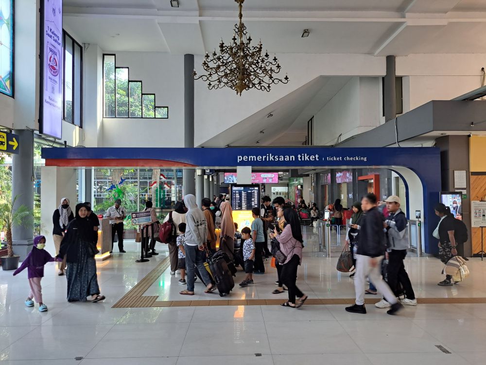 Pelanggan KAI Daop 8 meningkat jelang libur panjang Isa Al-Masih