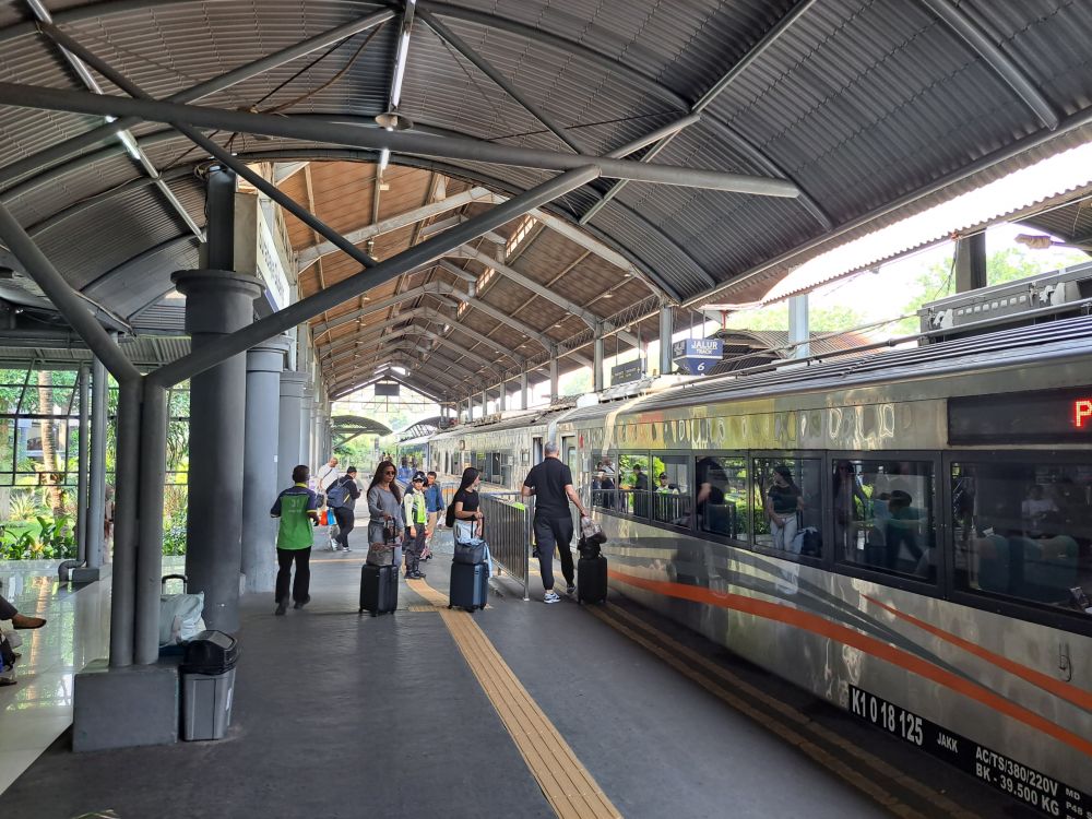 Libur Long Weekend KAI Commuter Layani 2,5 Juta Lebih Pengguna