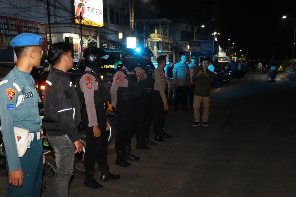 Polres Pelabuhan Tanjung Perak Gelar Patroli Skala Besar