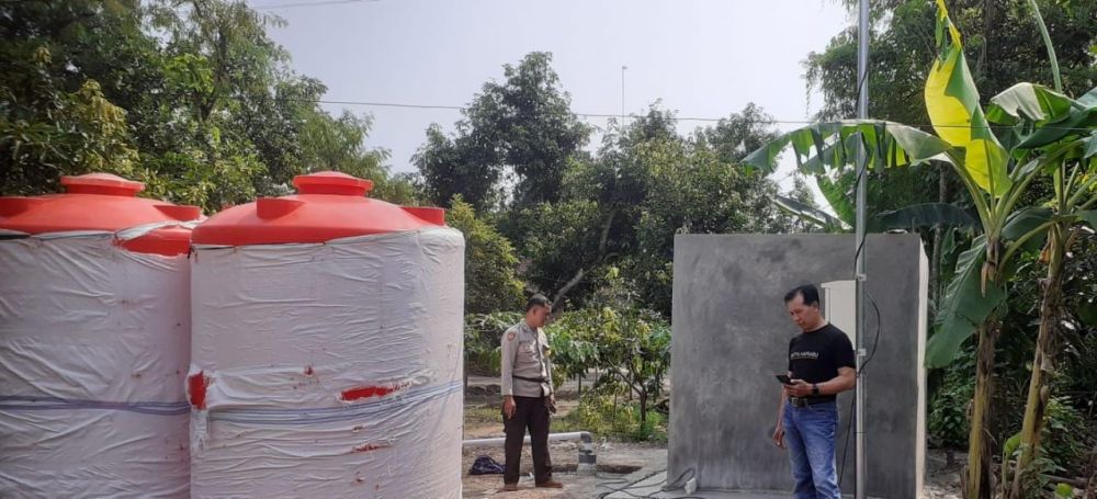 Polres Ponorogo beri bantuan sumur bor ke warga