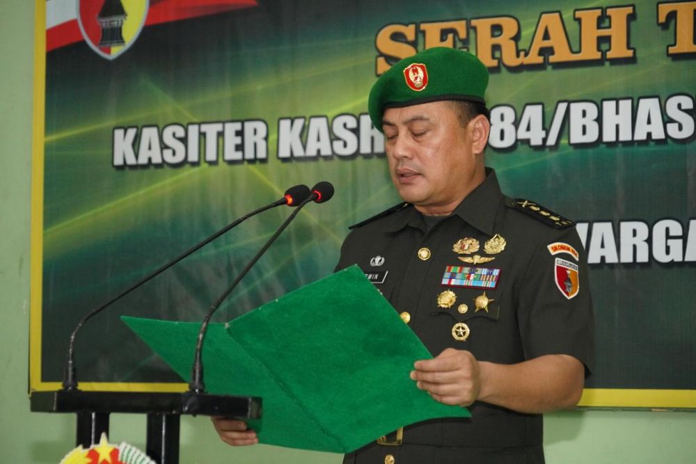 Kasrem 084/BJ Pimpin Sertijab Kasiter dan Dandim 0826 Pamekasan