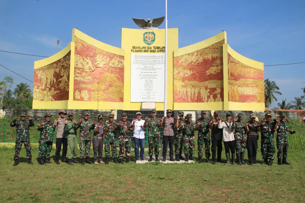 Peringati HUT Kodam lll Siliwangi, Dandim 0610 Sumedang Pimpin Karya Bakti