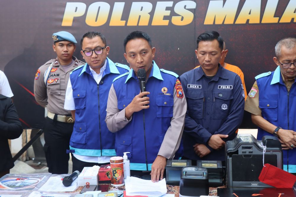 Wakapolres Malang Kompol Imam Mustolih 