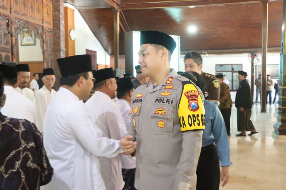 Kapolres Tulungagung AKBP Teuku Arsya Khadafi hadiri pengukuhan MUI 