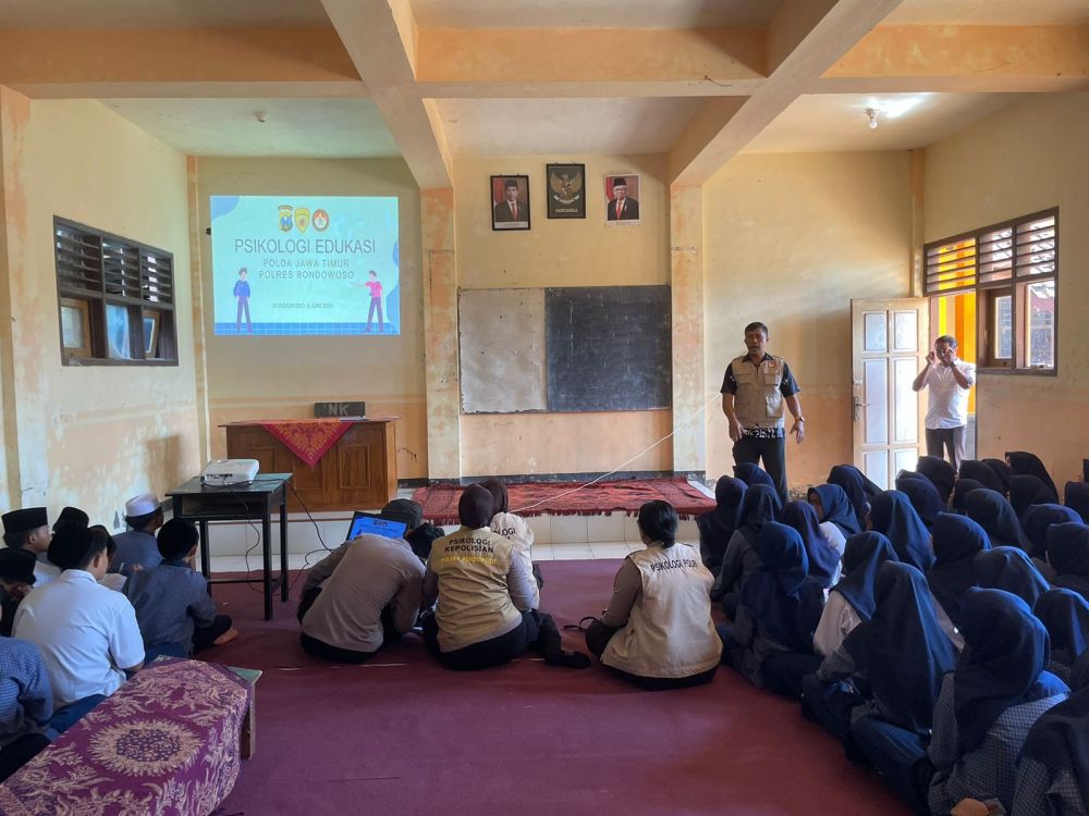 Polres Bondowoso gelar sosialisasi ke sekolah cegah bullying 