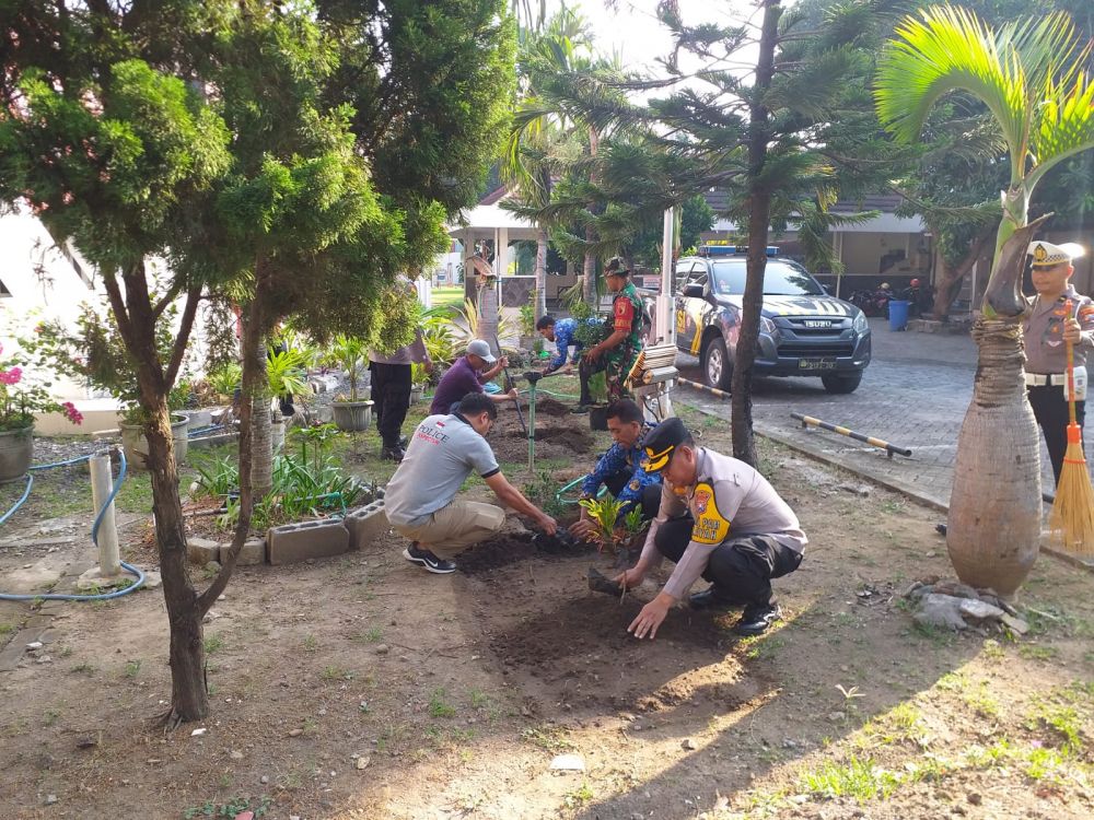 Polsek Kebomas gelar bakti religi di GKI