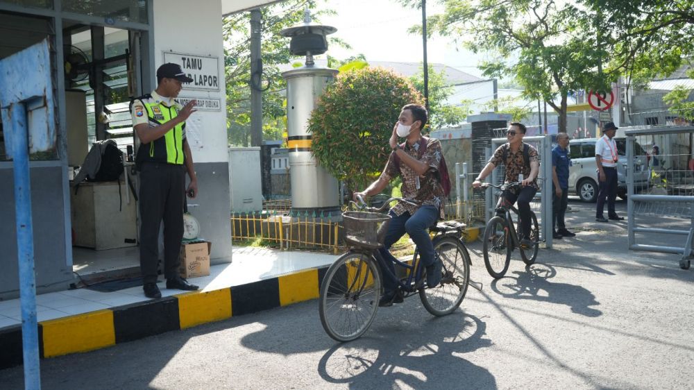 Peduli lingkungan, KAI Daop 8 Surabaya terapkan Selasa tanpa kendaraan bermotor