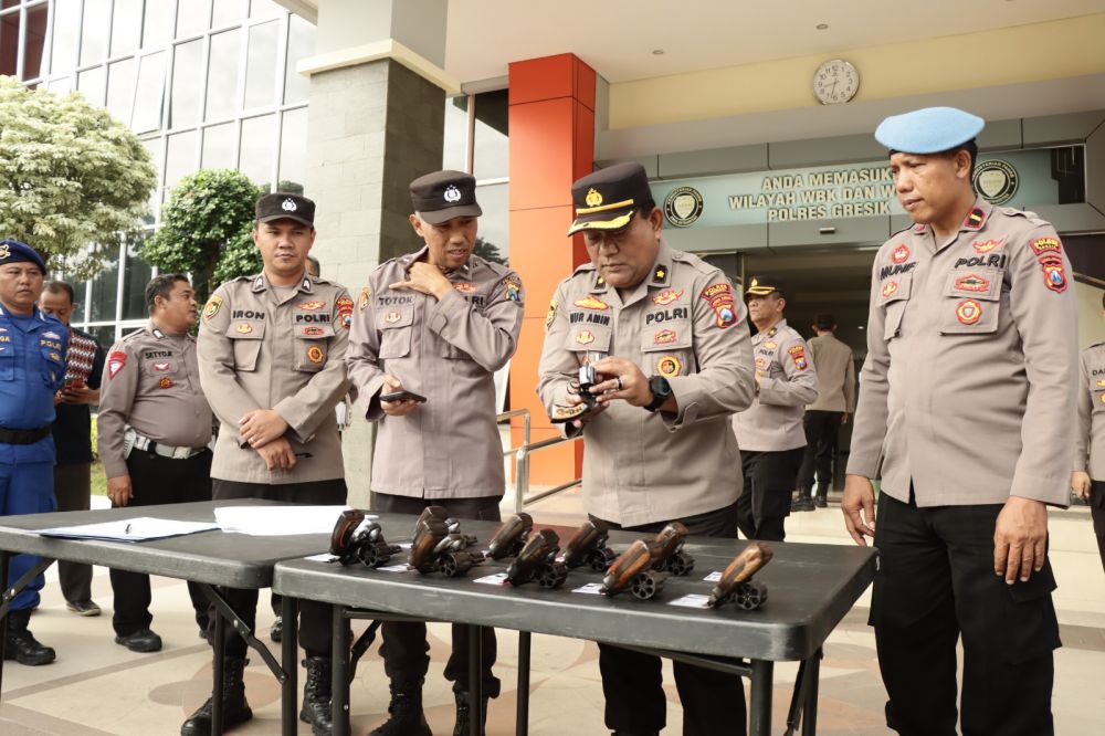 Polres Gresik lakukan cek senpi rutin