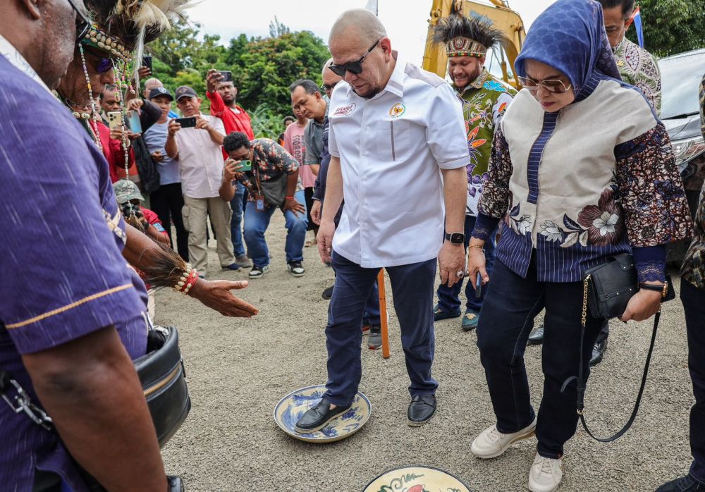 Ketua DPD RI AA LaNyalla Mahmud Mattalitti saat reses ke Sorong