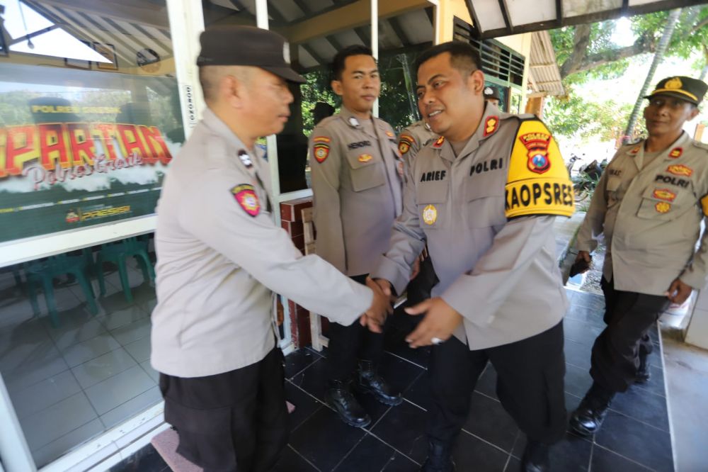 Kapolres Gresik Apresiasi Anggota, Kunjungan ke Pulau Bawean