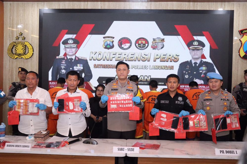 Peredaran Narkoba dan Okerbaya, Polres Lamongan Tangkap 8 Tersangka Pengedar Sabu