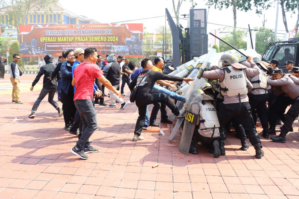Polres Gresik Gelar Sispamkota Jelang Pesta Demokrasi