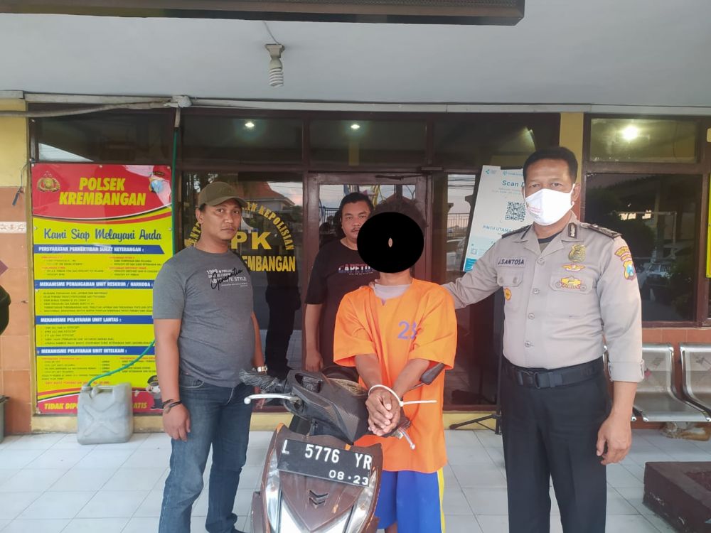 Tersangka diamankan Polisi beserta barang buktinya