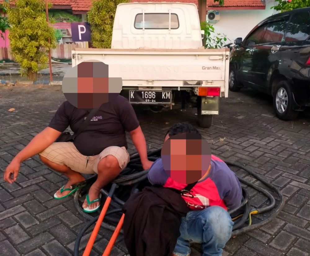Tersangka pencurian kabel diamankan Polisi beserta barang buktinya