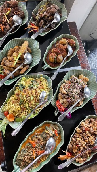 Quick Lunch Bersama Veteran Surabaya di Luminor Hotel Jemursari Surabaya