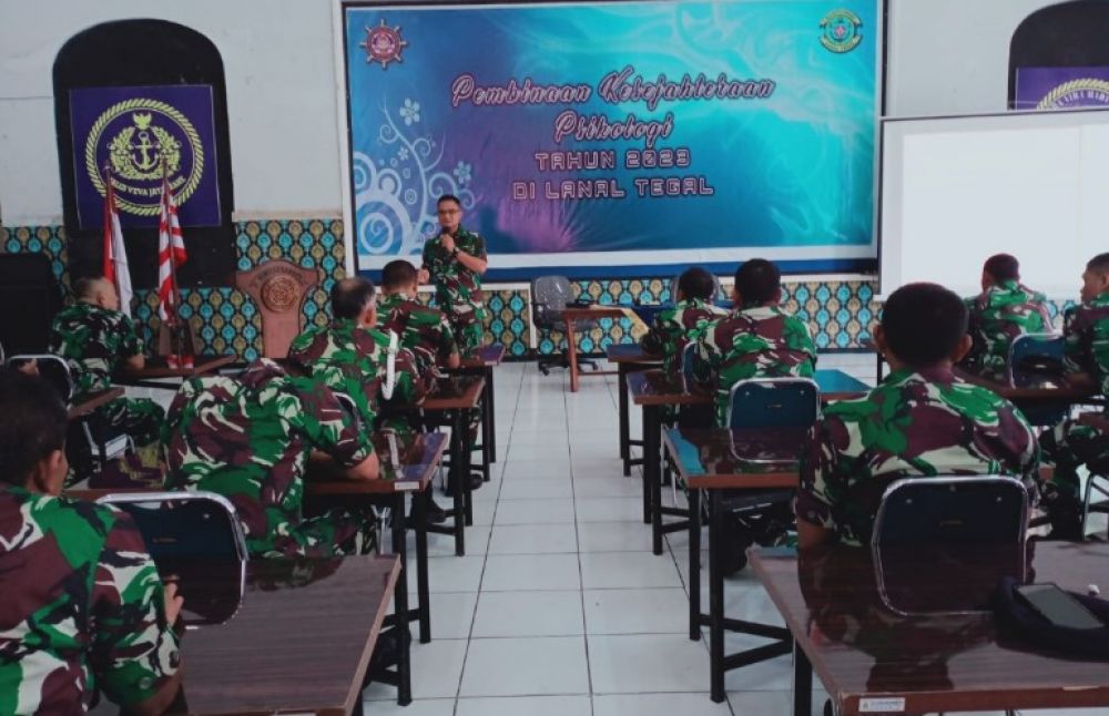 Personil Lanal Tegal ikuti playing Psikologi