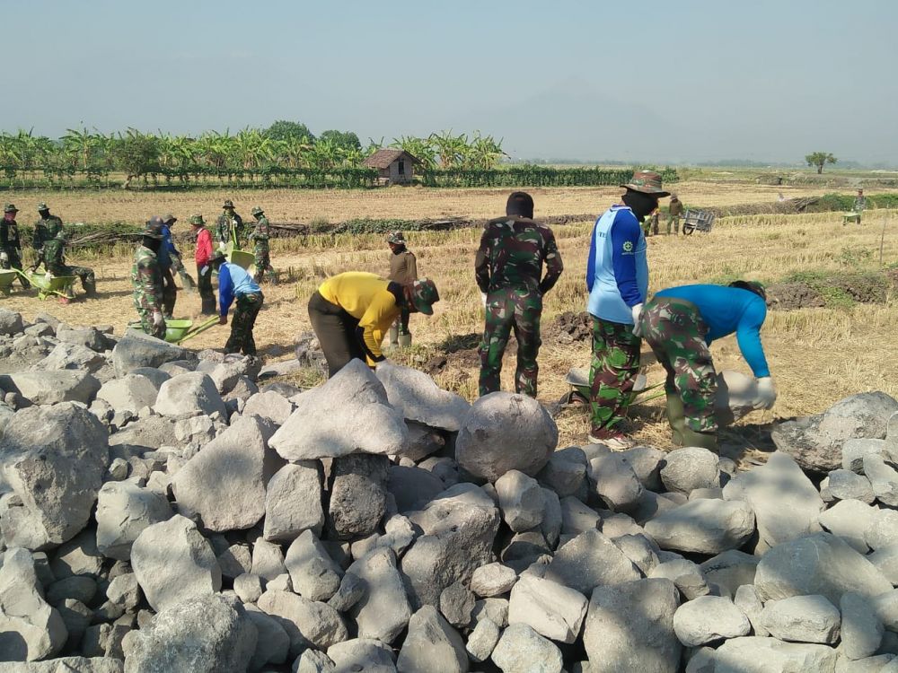 Plengsengan Yang Dibangun Satgas TMMD,  Aliri Lahan Seluas 500 Ha