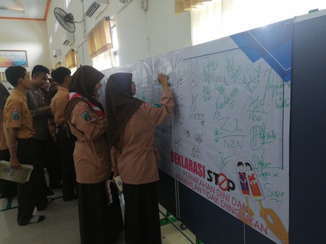 Pijar Jatim Goes to School, 650 Siswa Siswi MAN Surabaya Deklarasi Stop Pernikahan Dini