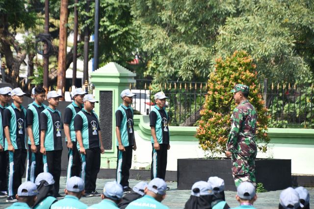 Korem 084/BJ Beri Siswa SMKN 3 Surabaya, Pembekalan Bela Negara dan Kedisiplinan